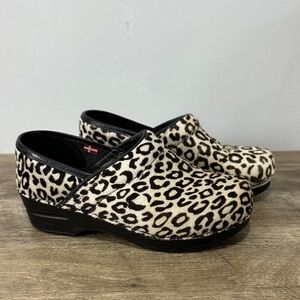 Sanita Leopard Animal Print Fur Clogs Size 36